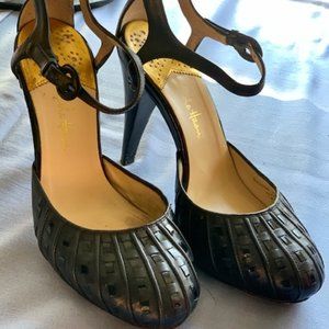 Cole Haan Black Leather Heels Pumps